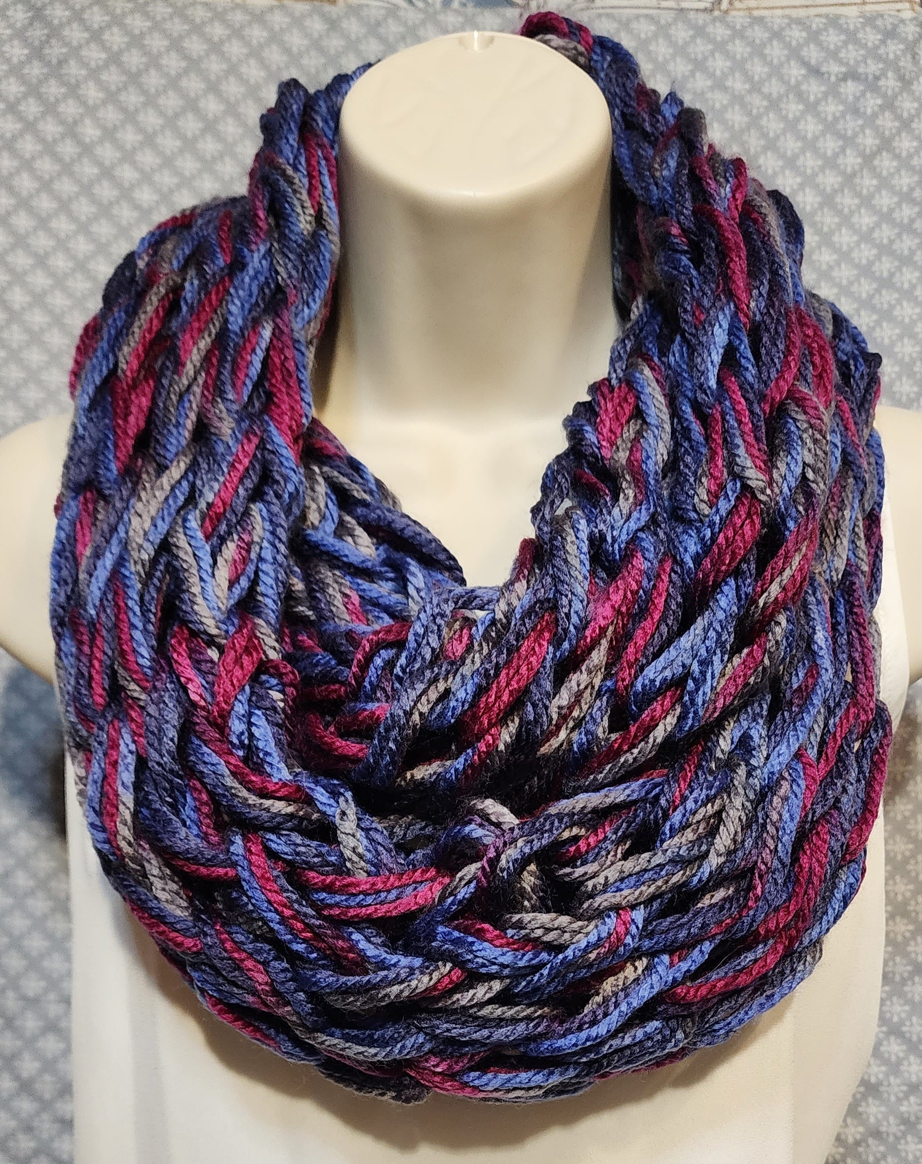 Finger Knitted Infinity Scarf | soft and warm wrap around scarf.  