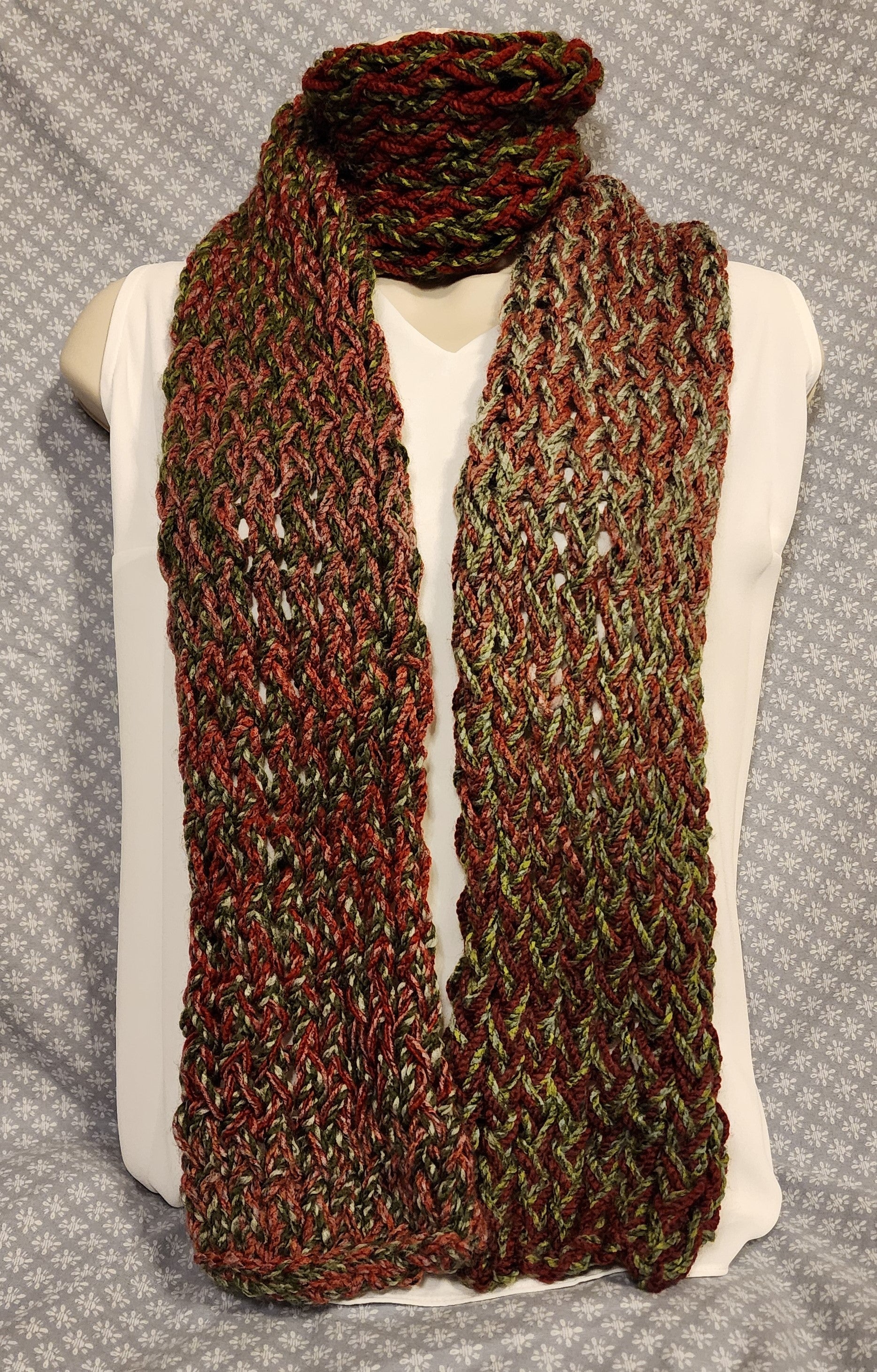 Finger Knitted Scarf, Keep warm with this red and green scarf. 